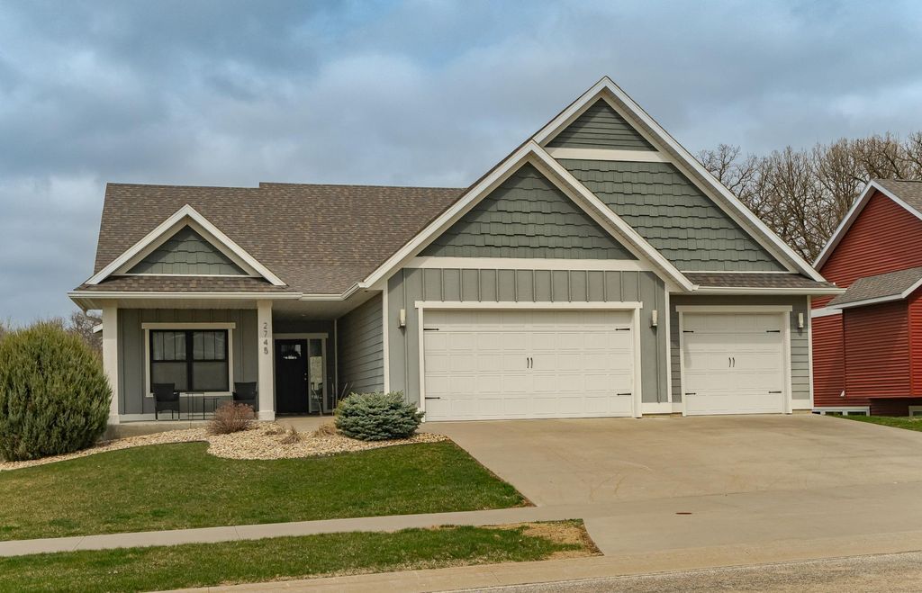 Photo of 2745 Tee Time Road SE, Rochester, MN 55904 (MLS # 7054344)