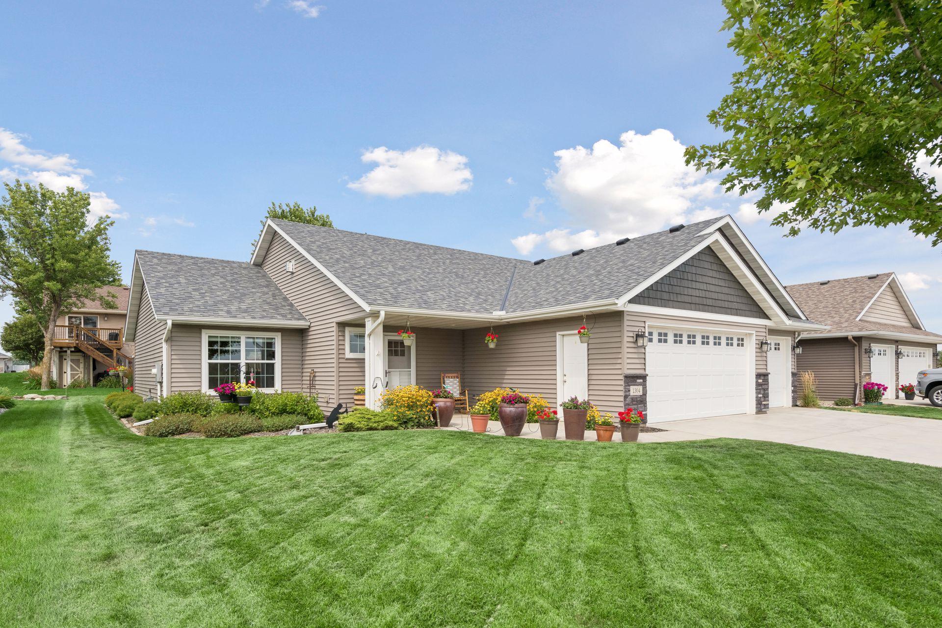 1304 Linwood Road
