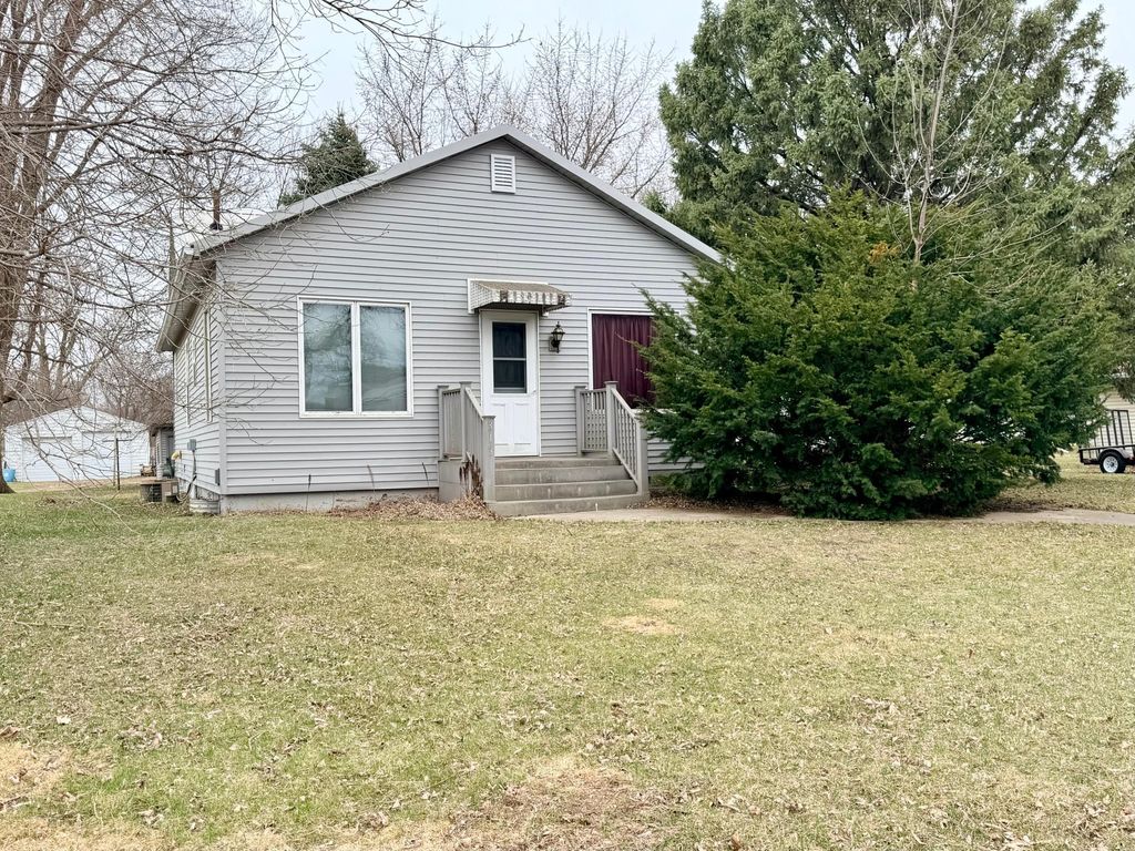 Photo of 313 8th Street, Brewster, MN 56119 (MLS # 7045474)
