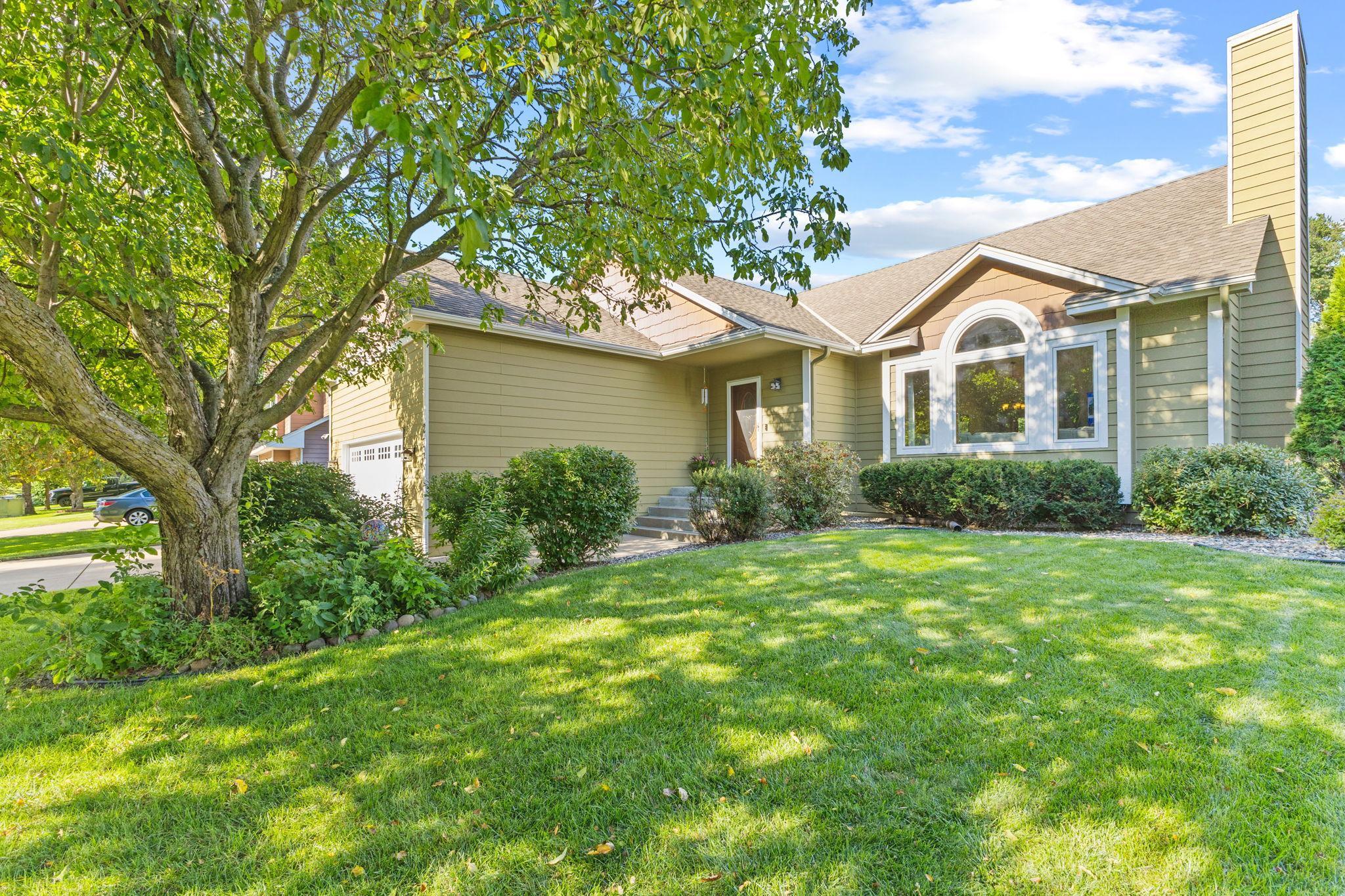 233 Woodridge Lane