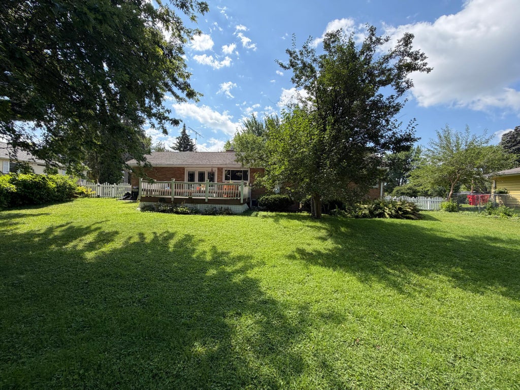 Photo of 2035 19th Street NW, Rochester, MN 55901 (MLS # 7131728)