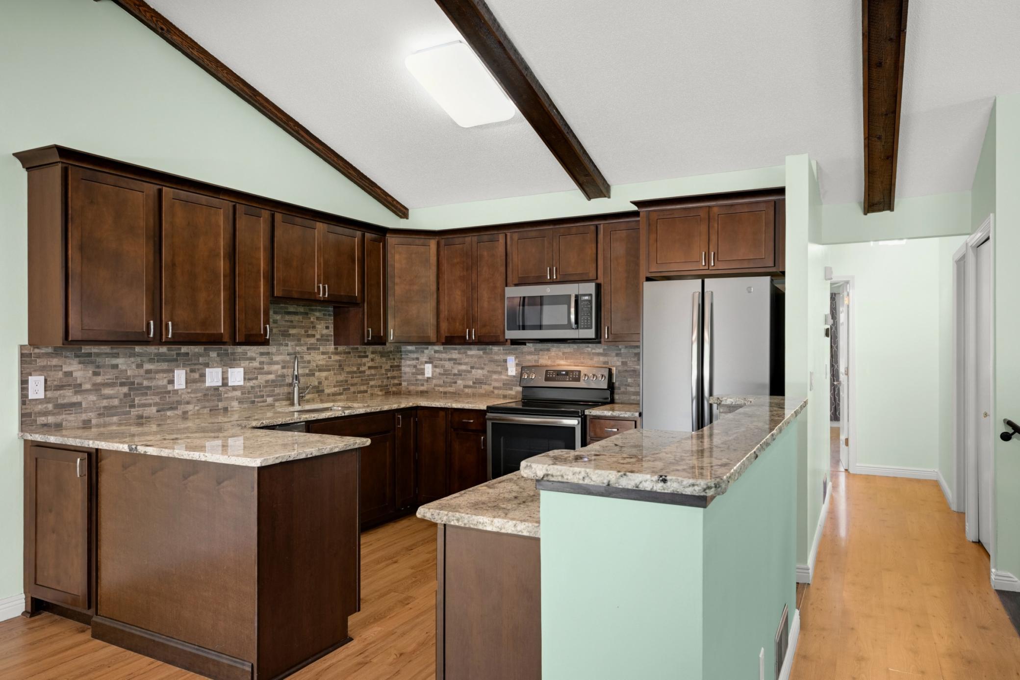 6710 Buckingham Bay