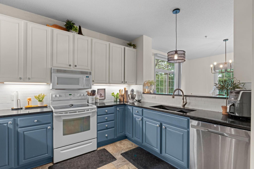 Photo of 1711 Elm Street, White Bear Lake, MN 55110 (MLS # 7140853)