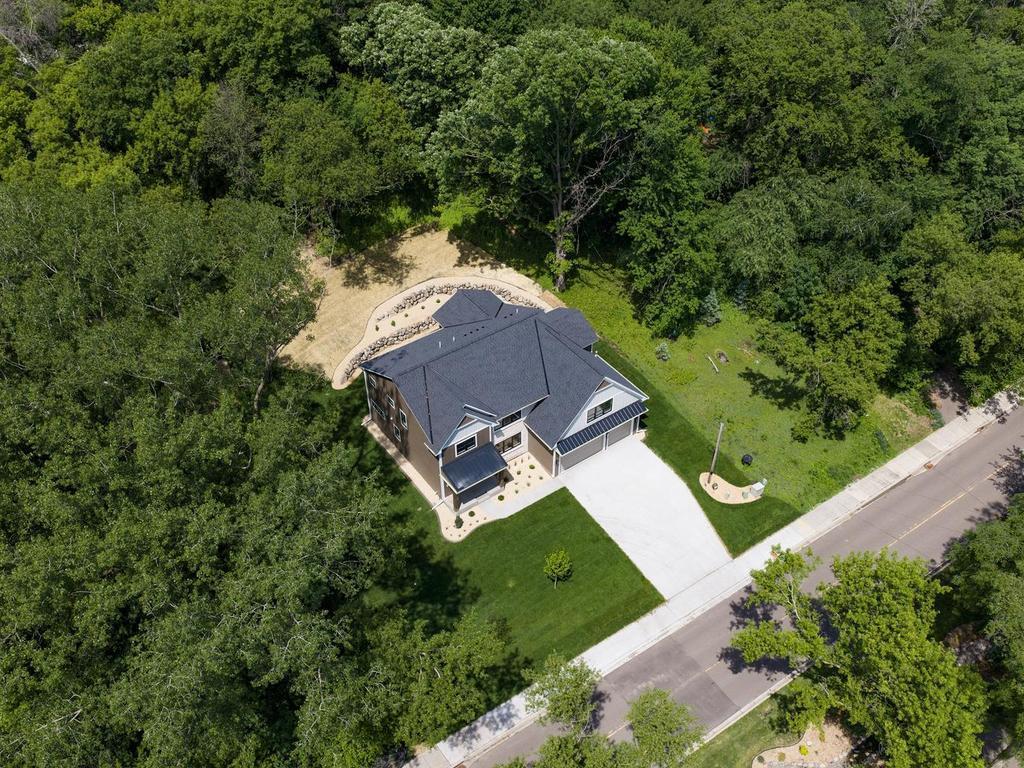 Minnetonka, Minnesota, 55345, United States, 5 Bedrooms Bedrooms, ,4 BathroomsBathrooms,Residential,Active,2025648