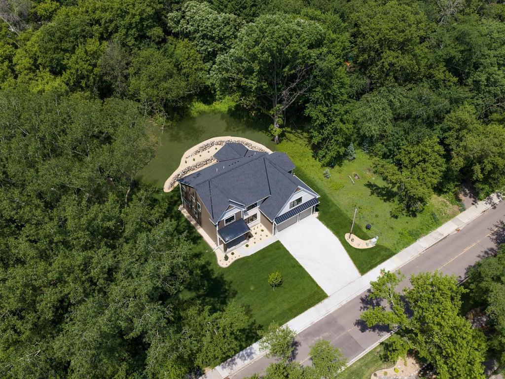 5034 Sparrow Road