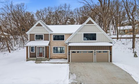 5034 Sparrow Road Minnetonka MN 55345