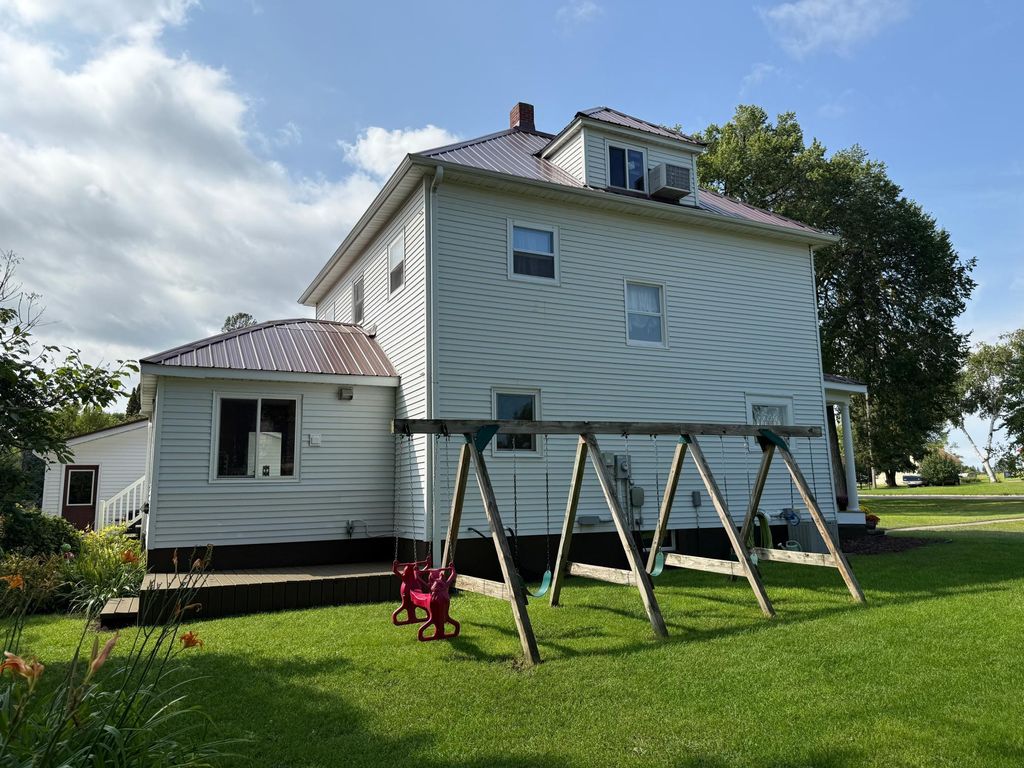 Photo of 811 E Division Street, Elbow Lake, MN 56531 (MLS # 7033855)