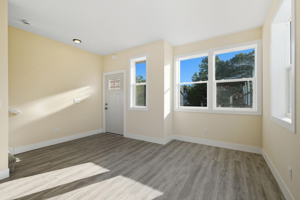 Photo of 3203 N 6th St, Minneapolis, MN 55412 (MLS # 7006053)