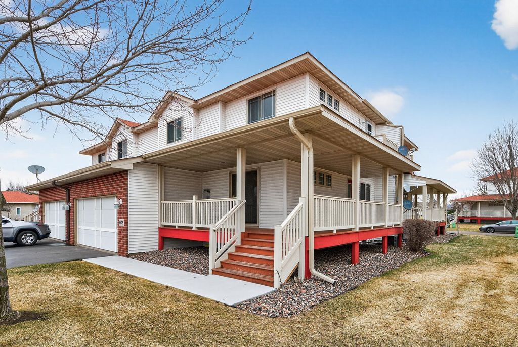 Photo of 8635 Tessman Circle N, Brooklyn Park, MN 55445 (MLS # 7026333)