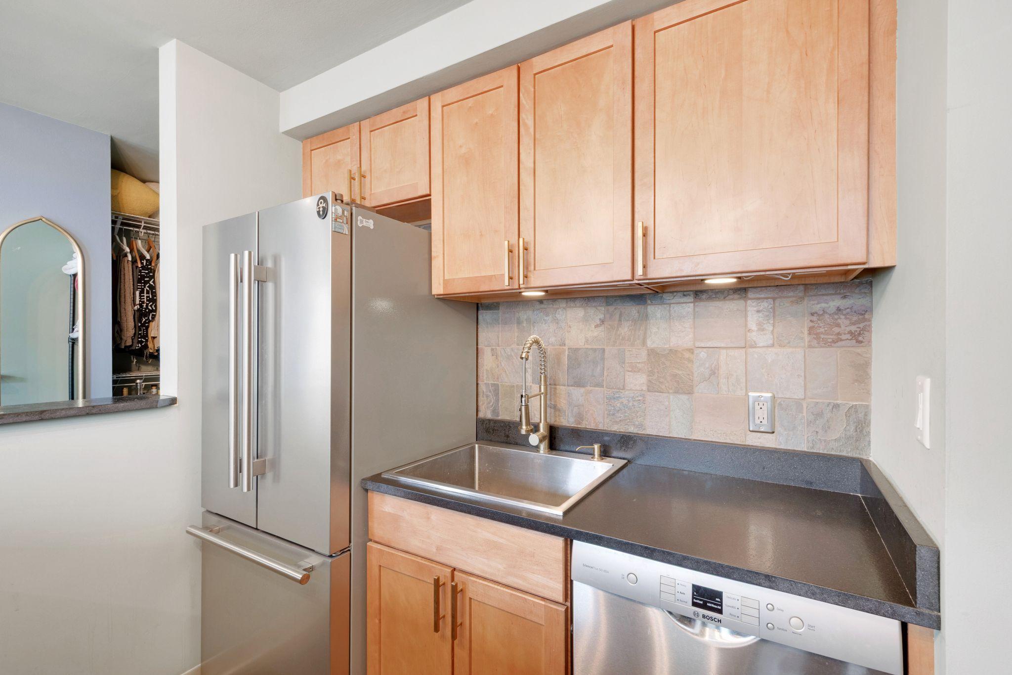 488 Wabasha Street N 502