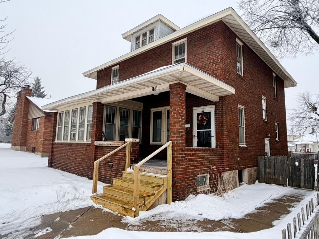 Photo of 126 2nd Street SW, Chisholm, MN 55719 (MLS # 7005126)