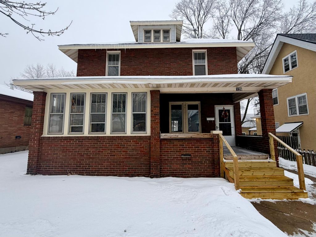 Photo of 126 2nd Street SW, Chisholm, MN 55719 (MLS # 7005126)