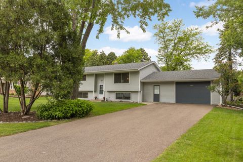 685 County Road C W Roseville MN 55113