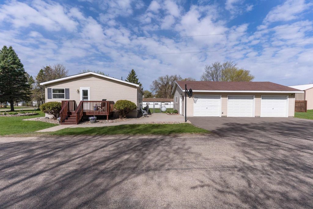 Photo of 211 E Central Avenue, Clitherall, MN 56524 (MLS # 7071424)