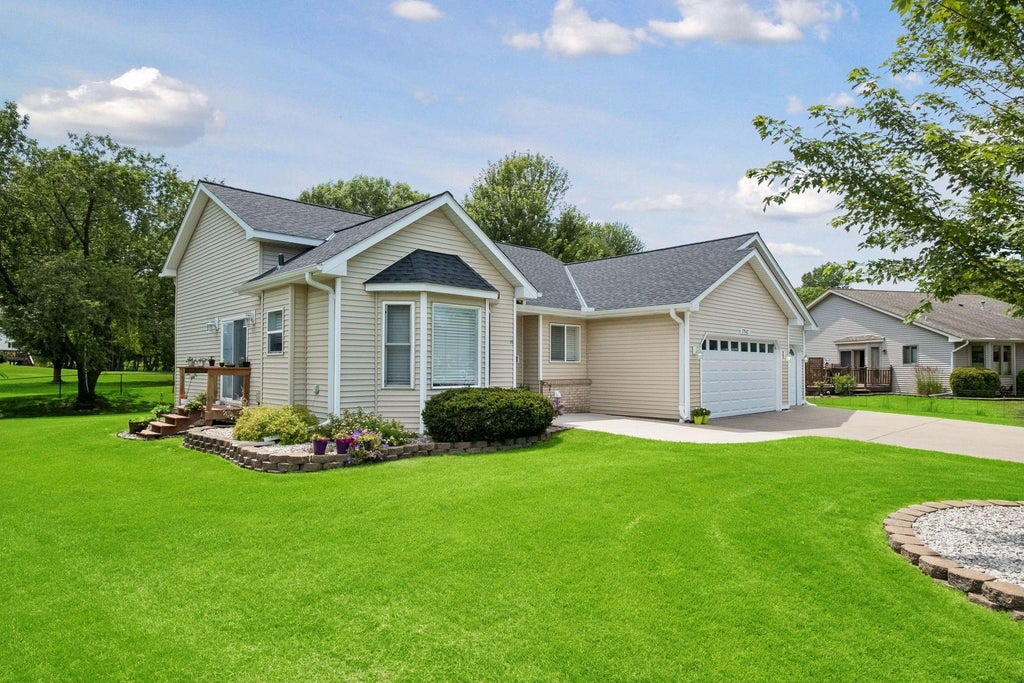 Photo of 17532 Freeport Way, Farmington, MN 55024 (MLS # 7119046)