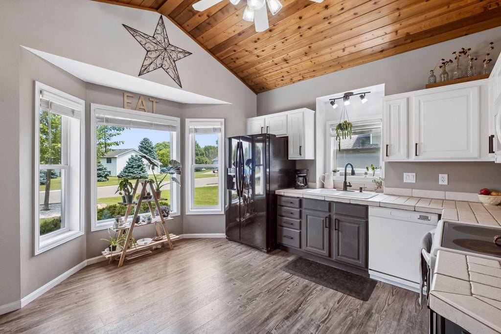 Photo of 17532 Freeport Way, Farmington, MN 55024 (MLS # 7119046)