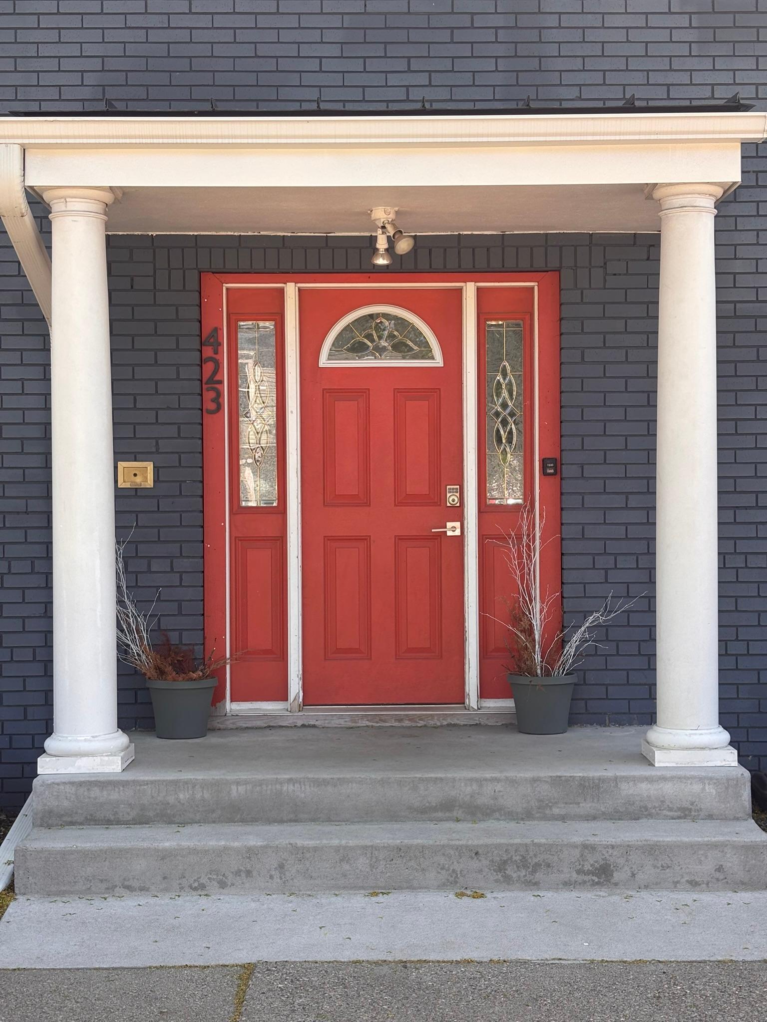 423 W 31st Street 102
