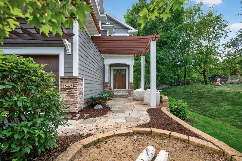 Photo of 1545 Maple Place, Mound, MN 55364 (MLS # 7131948)