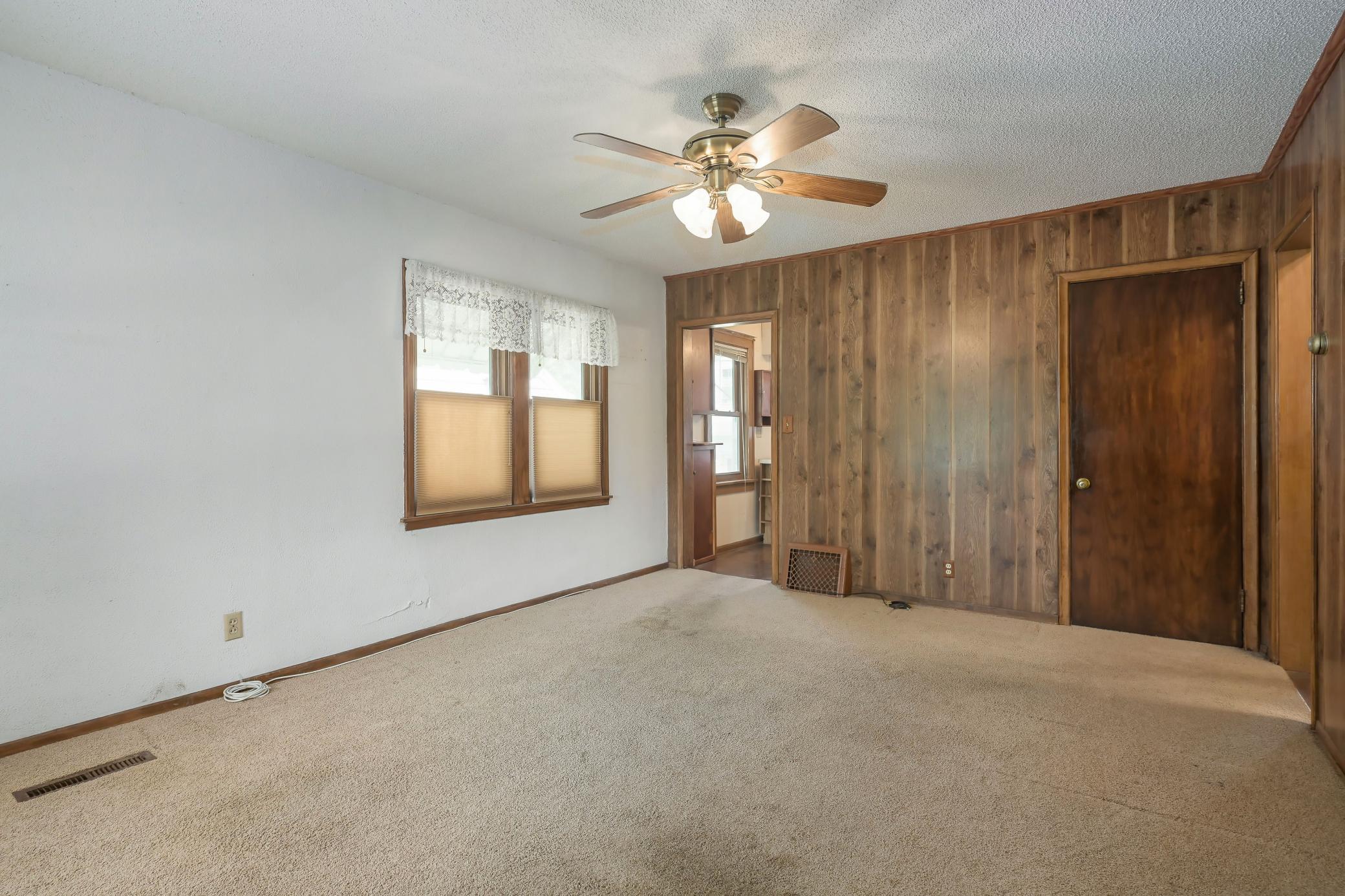 1303 Highland Parkway