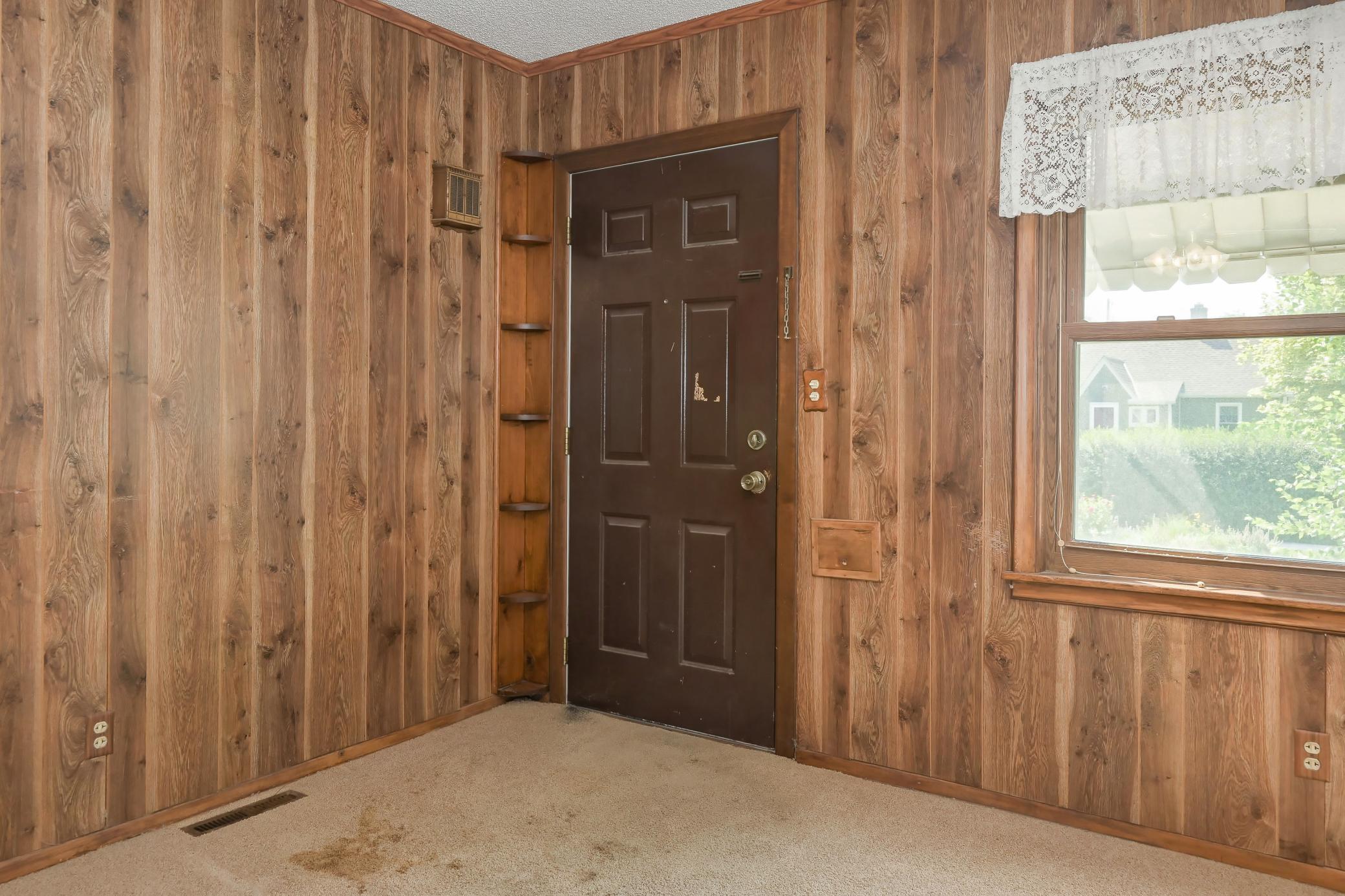 1303 Highland Parkway