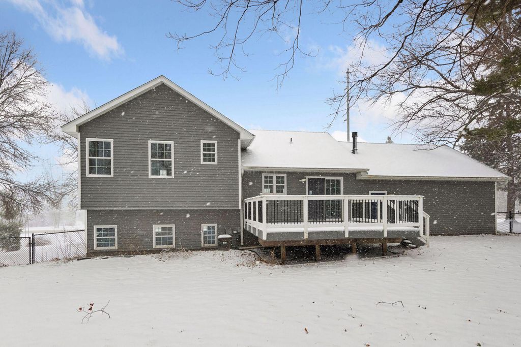 Photo of 305 County Road 10 SE, Watertown, MN 55388 (MLS # 7019152)