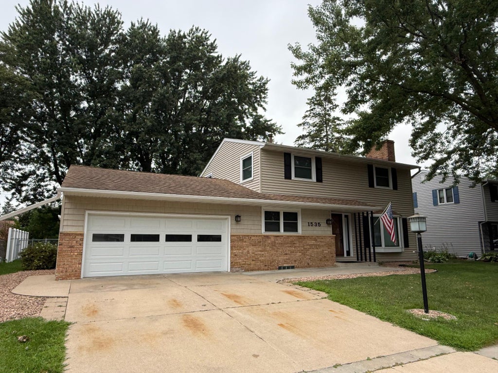 Photo of 1535 8th Avenue SE, Rochester, MN 55904 (MLS # 7122038)