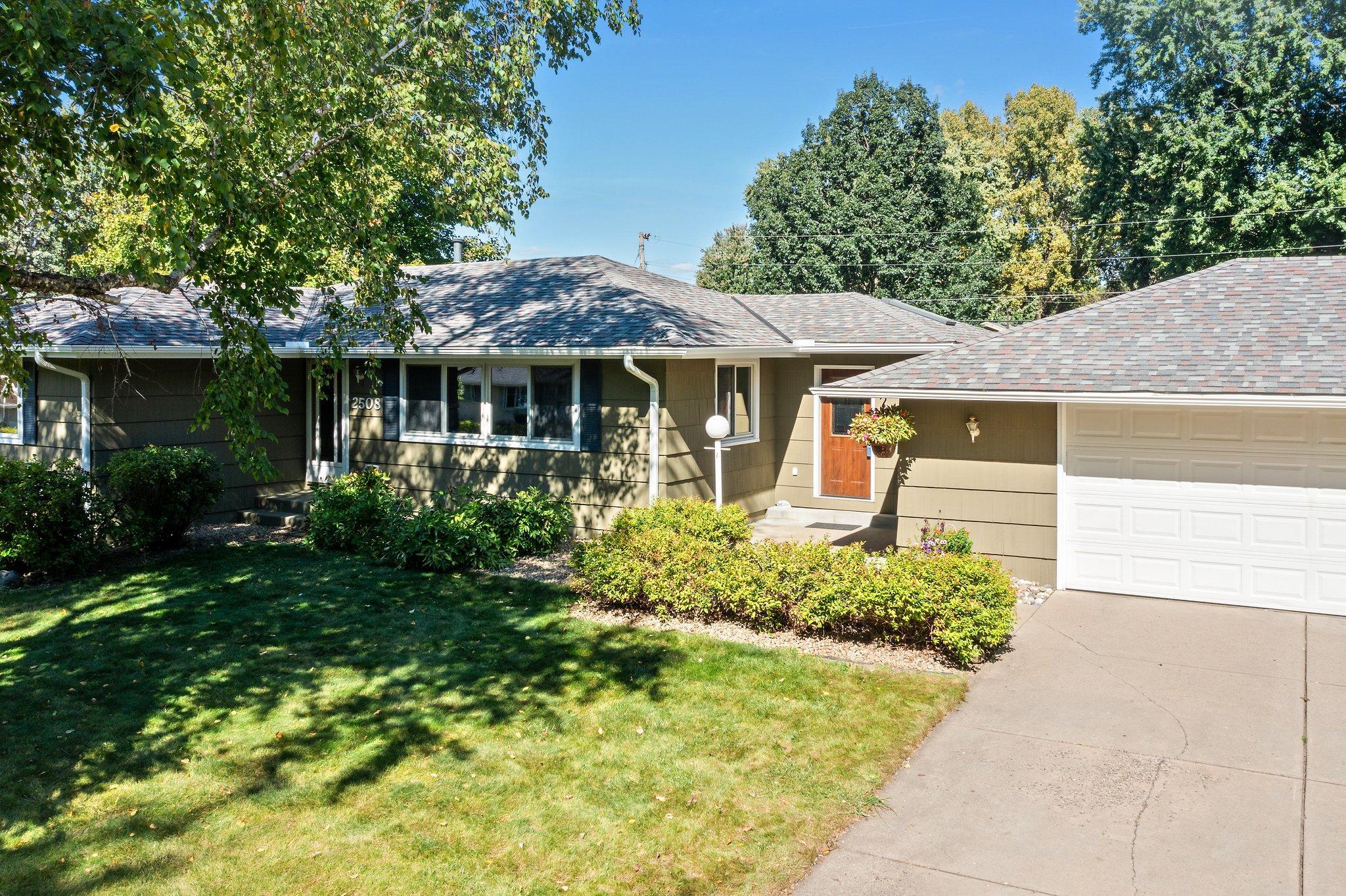 2508 W 140th Street