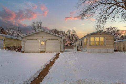 Photo of 502 Edgar Place, Faribault, MN 55021 (MLS # 6823390)