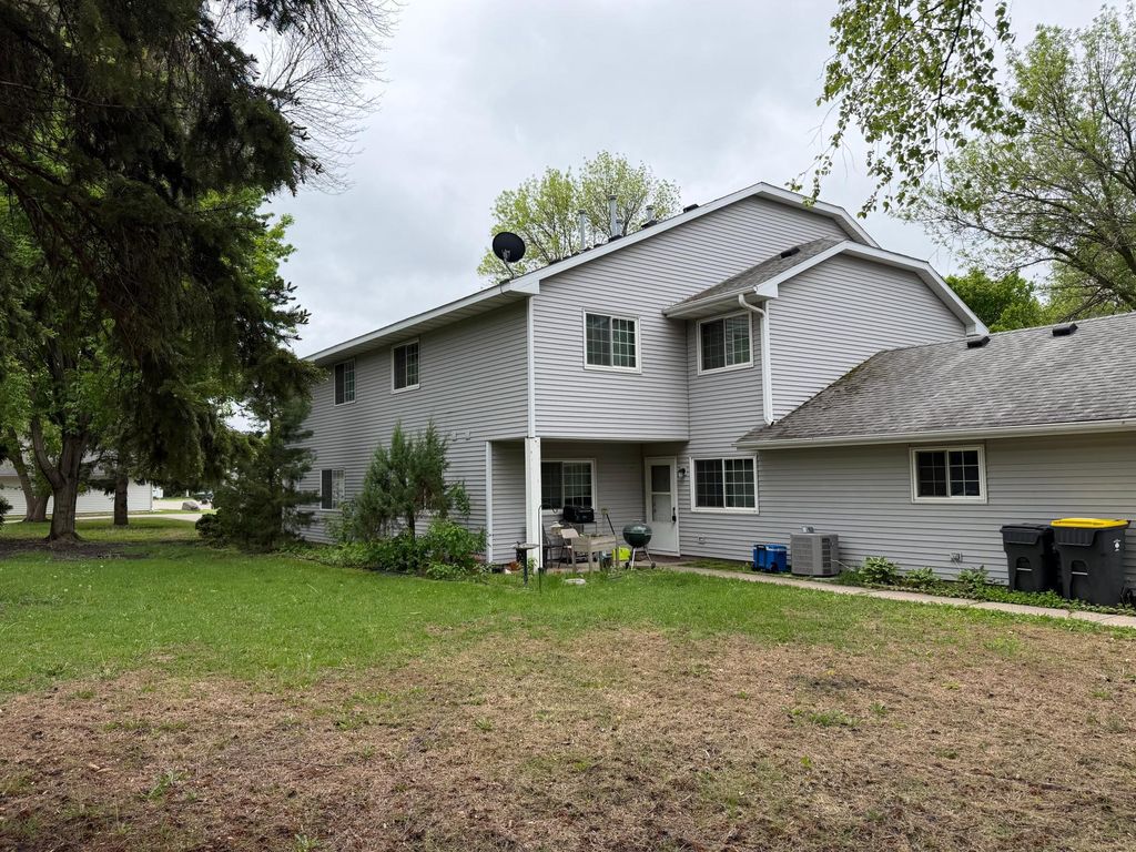 Photo of 1622 Pleasant View Drive #C, North Mankato, MN 56003 (MLS # 7076905)