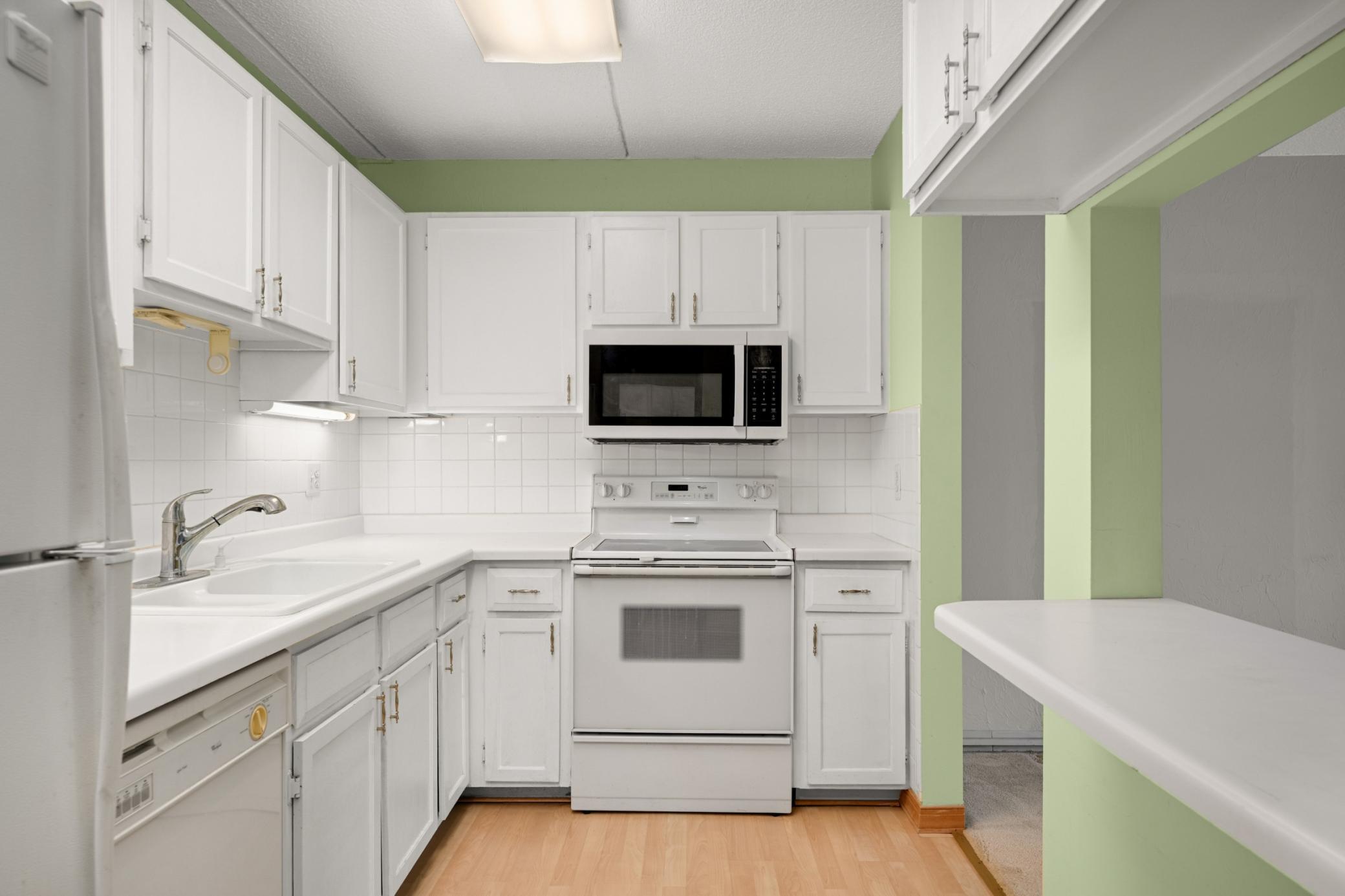 10501 Cedar Lake Road 413