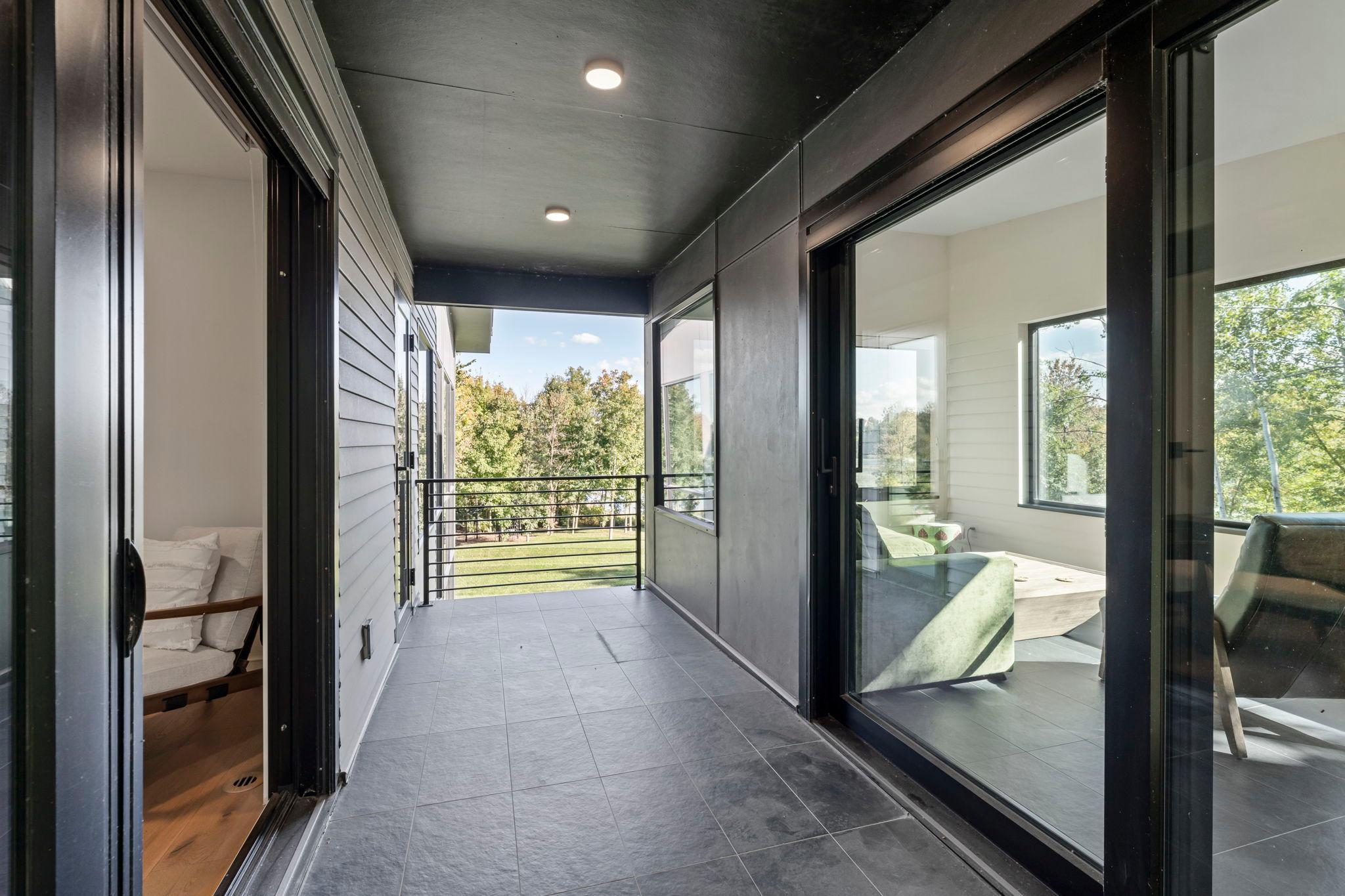 Shakopee, Minnesota, 55379, United States, 5 Bedrooms Bedrooms, ,5 BathroomsBathrooms,Residential,Active,2025221