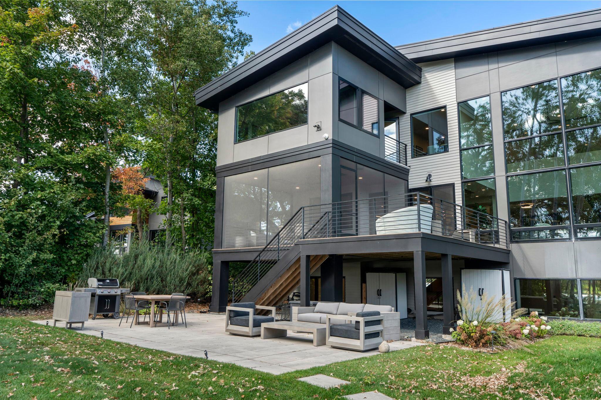 Shakopee, Minnesota, 55379, United States, 5 Bedrooms Bedrooms, ,5 BathroomsBathrooms,Residential,Active,2025221