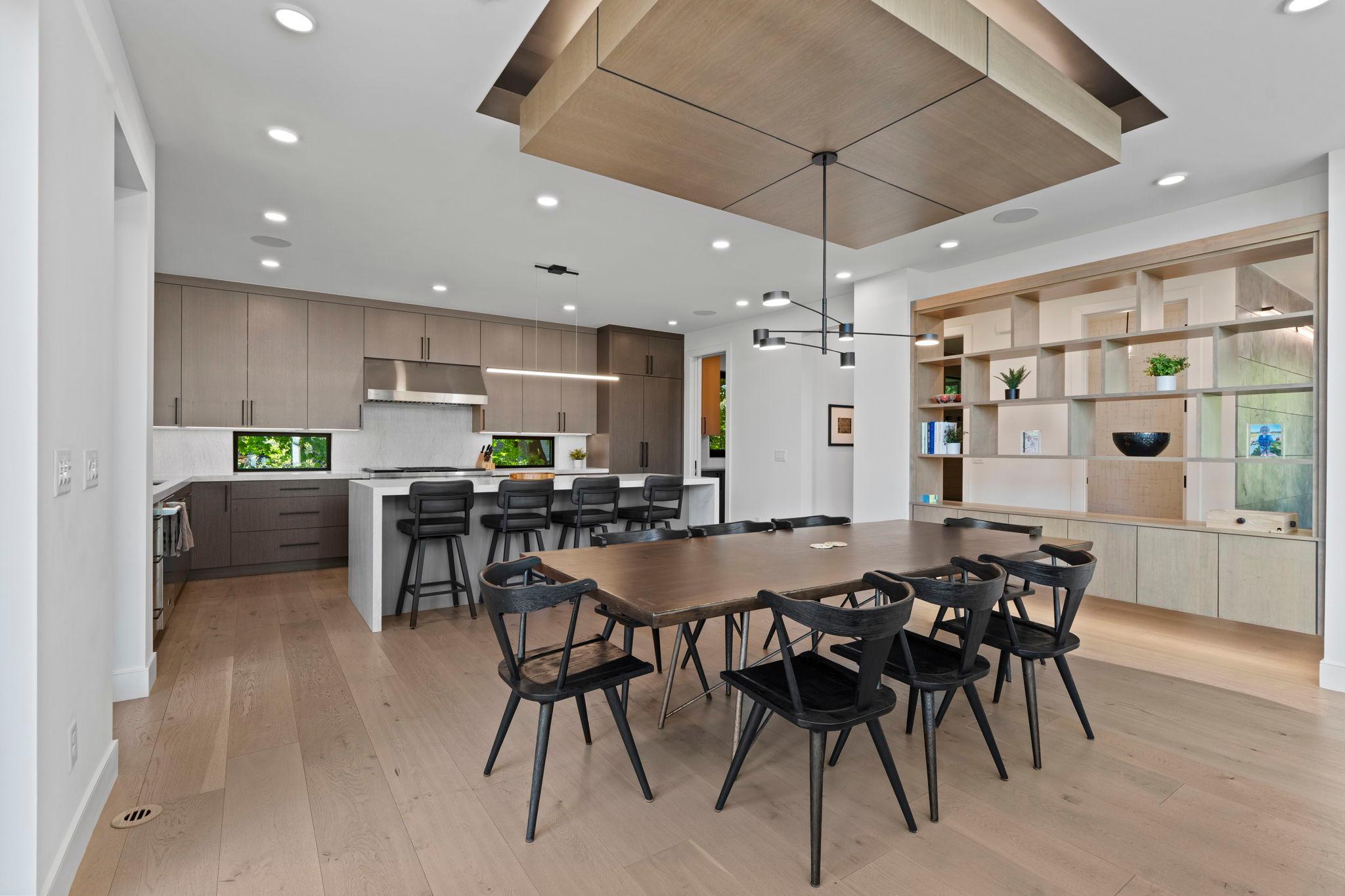 Shakopee, Minnesota, 55379, United States, 5 Bedrooms Bedrooms, ,5 BathroomsBathrooms,Residential,Active,2025221