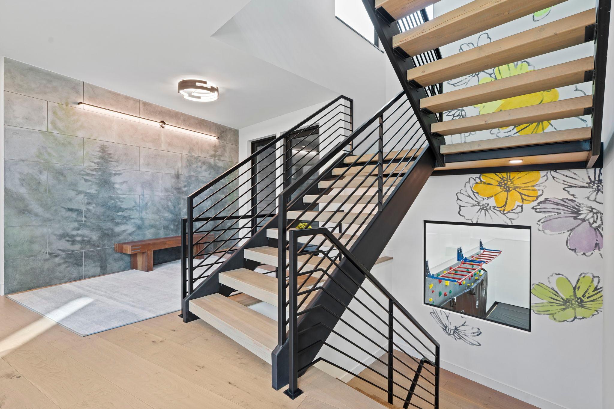 Shakopee, Minnesota, 55379, United States, 5 Bedrooms Bedrooms, ,5 BathroomsBathrooms,Residential,Active,2025221