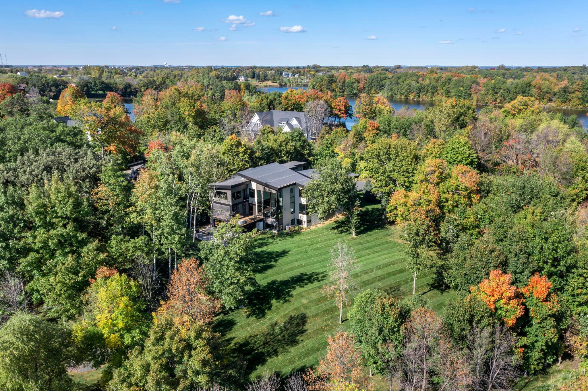 Shakopee, Minnesota, 55379, United States, 5 Bedrooms Bedrooms, ,5 BathroomsBathrooms,Residential,Active,2025221