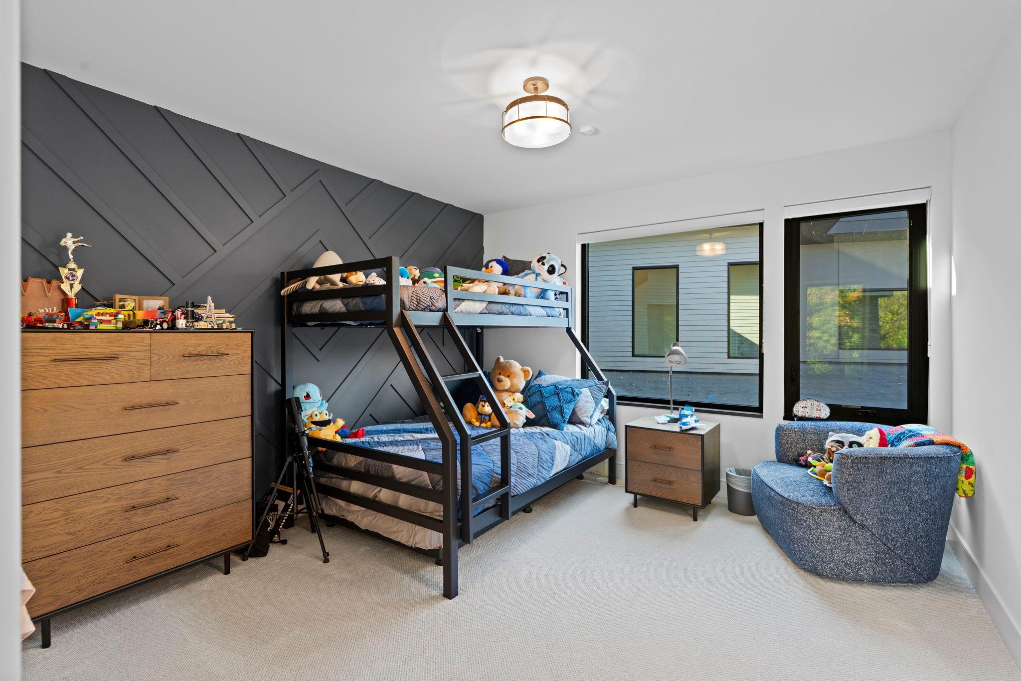 Shakopee, Minnesota, 55379, United States, 5 Bedrooms Bedrooms, ,5 BathroomsBathrooms,Residential,Active,2025221