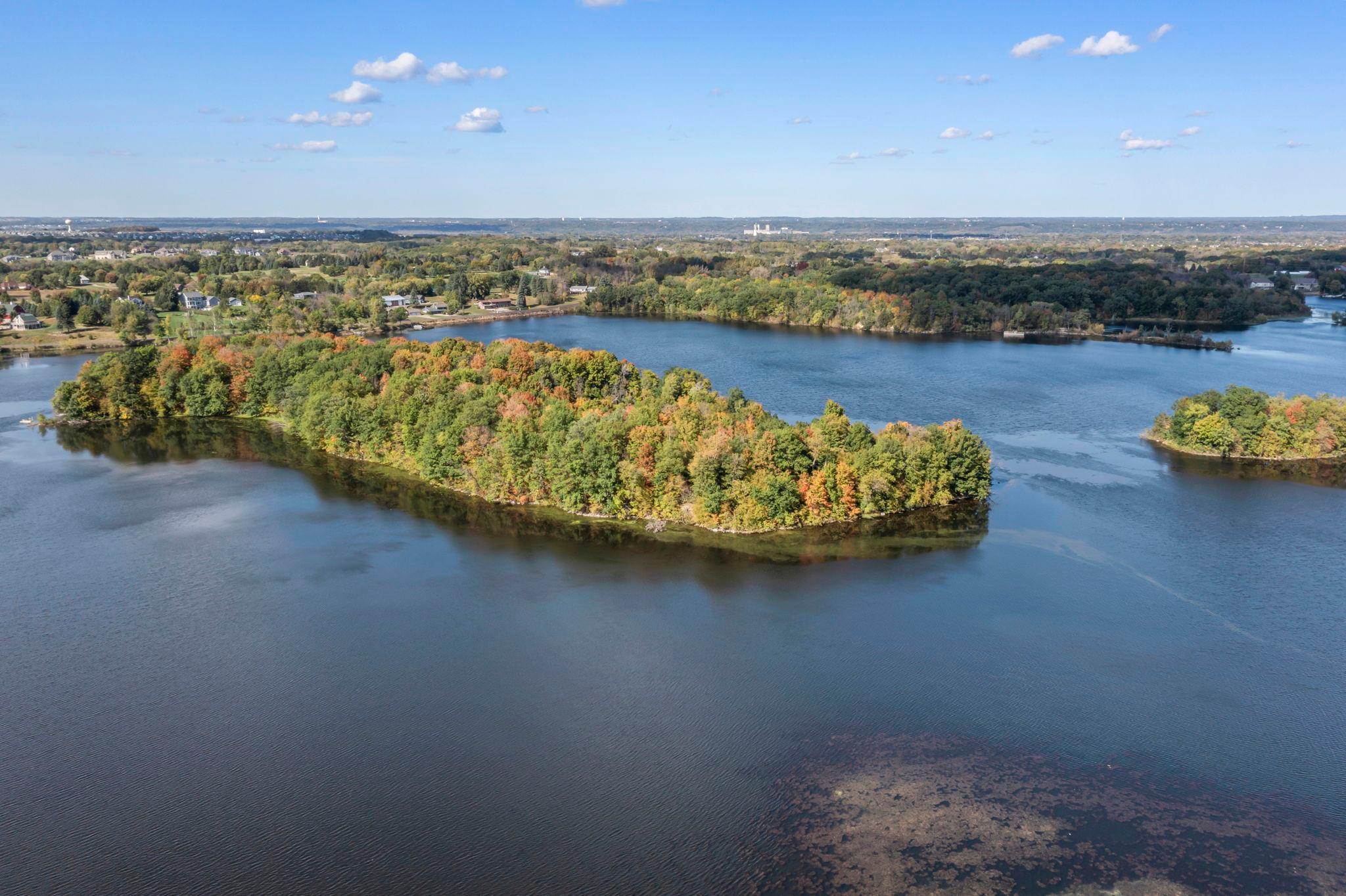 Shakopee, Minnesota, 55379, United States, 5 Bedrooms Bedrooms, ,5 BathroomsBathrooms,Residential,Active,2025221