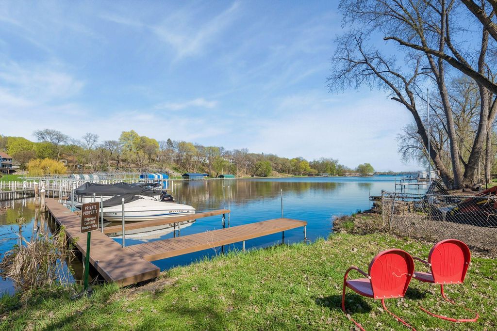 Photo of 5535 Ridgewood Cove, Minnetrista, MN 55364 (MLS # 7060022)