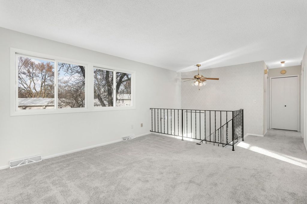 Photo of 10285 99th Avenue N, Maple Grove, MN 55369 (MLS # 7002956)