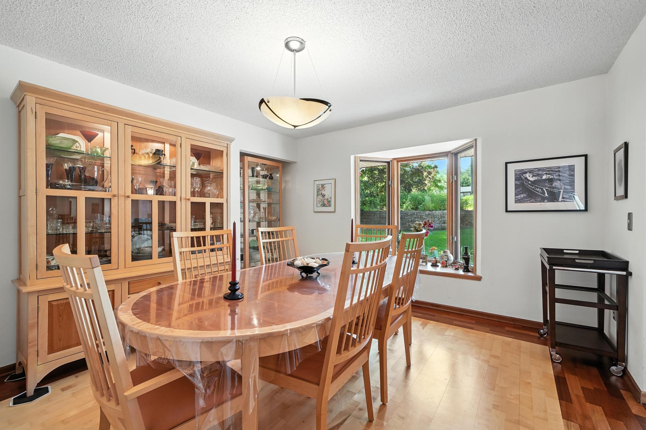 Wayzata, Minnesota, 55391, United States, 4 Bedrooms Bedrooms, ,3 BathroomsBathrooms,Residential,Active,2022326