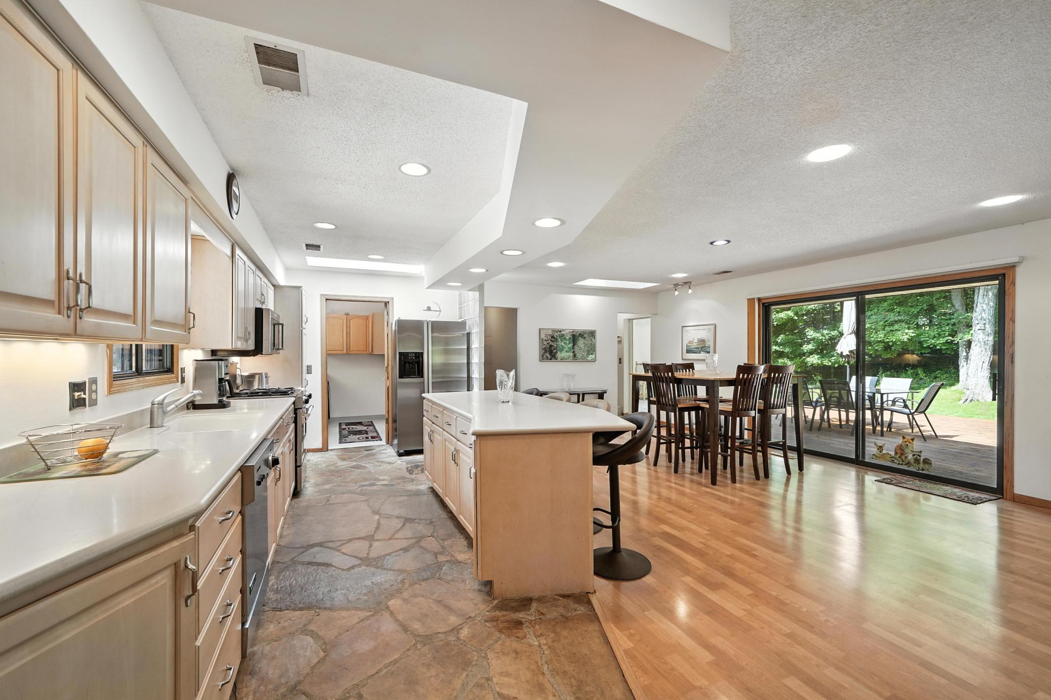 Wayzata, Minnesota, 55391, United States, 4 Bedrooms Bedrooms, ,3 BathroomsBathrooms,Residential,Active,2022326