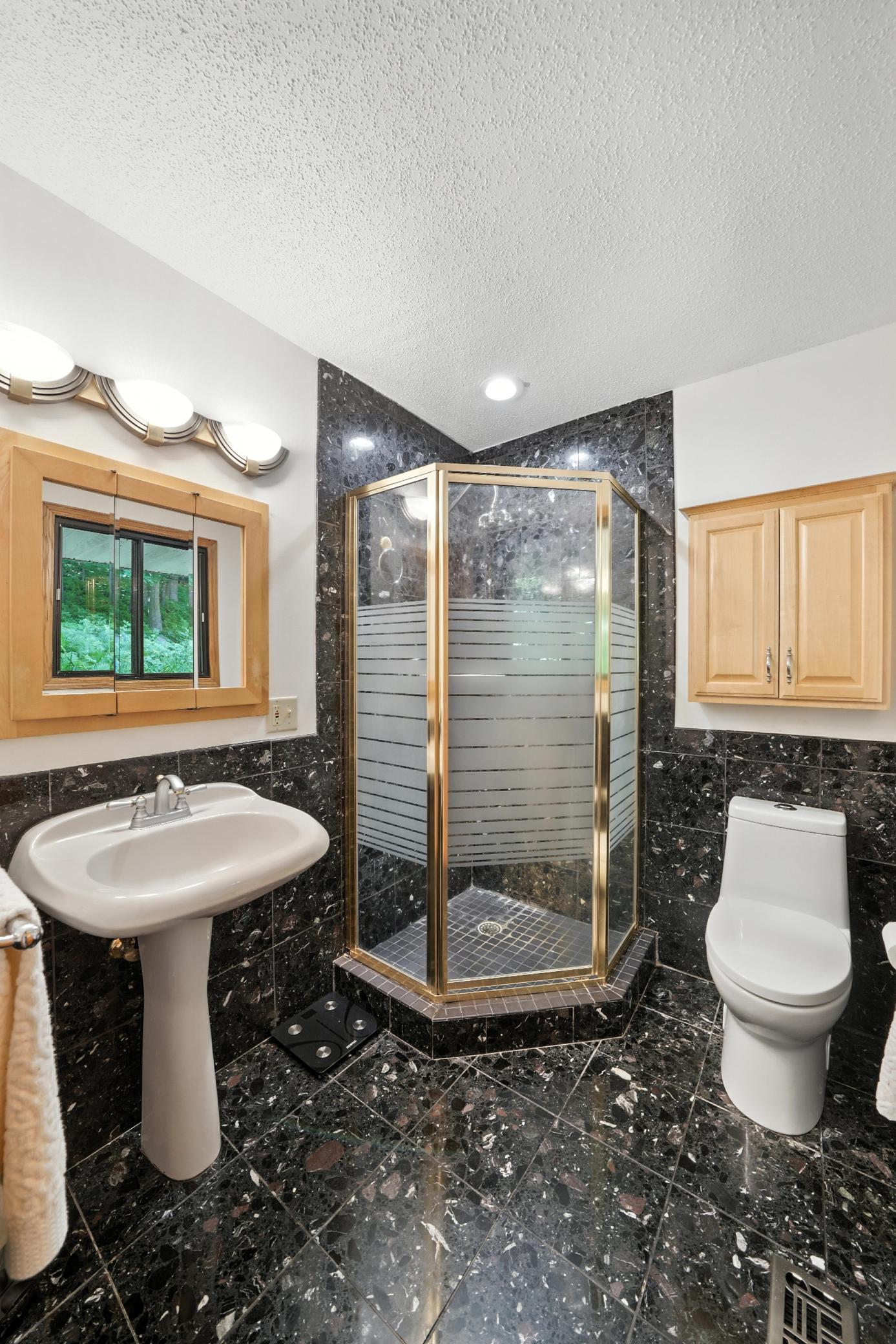 Wayzata, Minnesota, 55391, United States, 4 Bedrooms Bedrooms, ,3 BathroomsBathrooms,Residential,Active,2022326