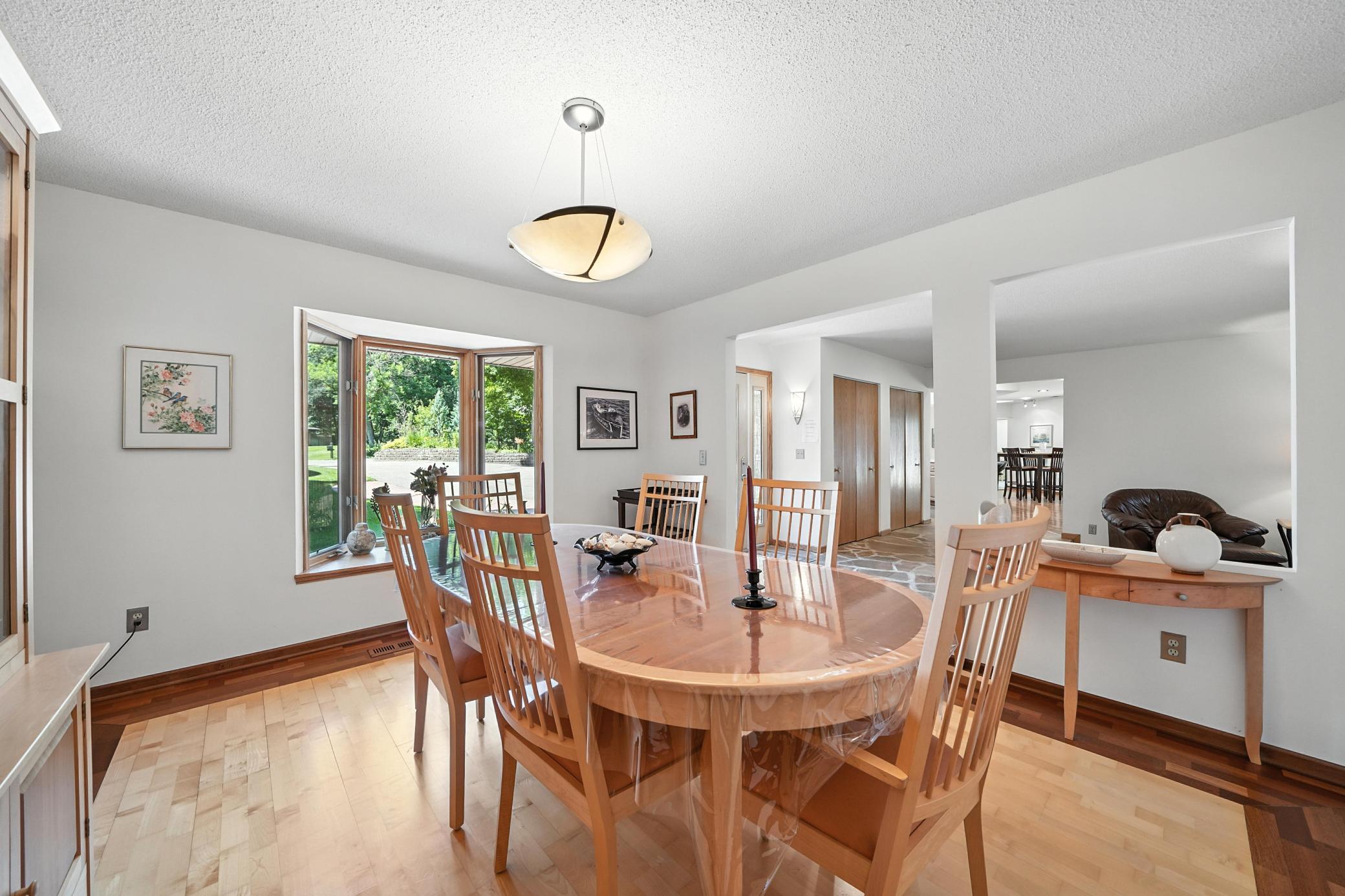 Wayzata, Minnesota, 55391, United States, 4 Bedrooms Bedrooms, ,3 BathroomsBathrooms,Residential,Active,2022326