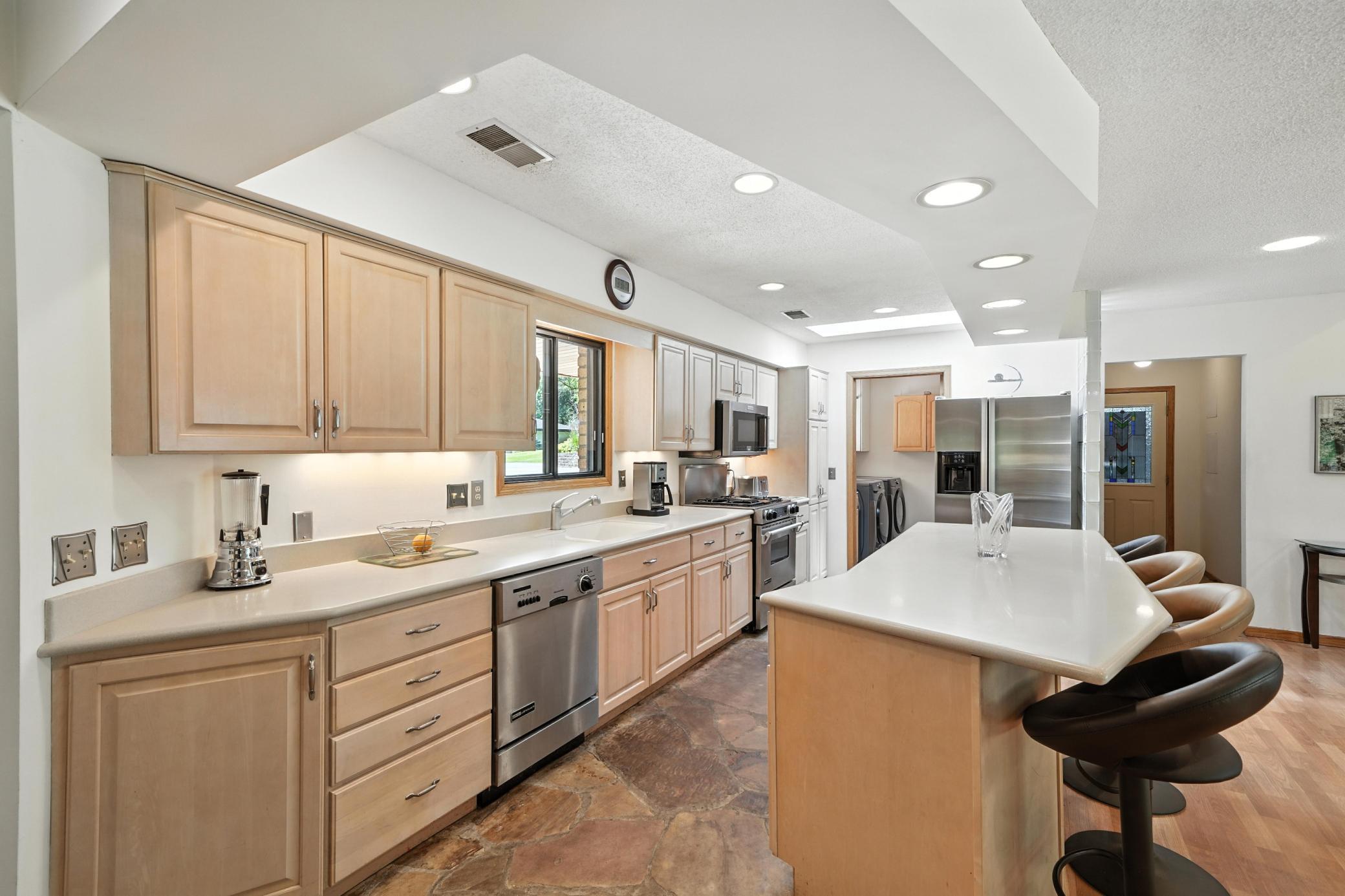 Wayzata, Minnesota, 55391, United States, 4 Bedrooms Bedrooms, ,3 BathroomsBathrooms,Residential,Active,2022326