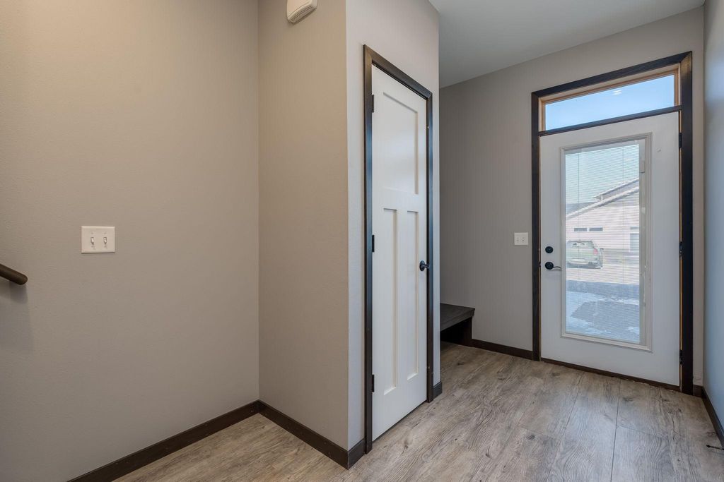 Photo of 405 Prairie Rose Trail, Mankato, MN 56001 (MLS # 7028292)