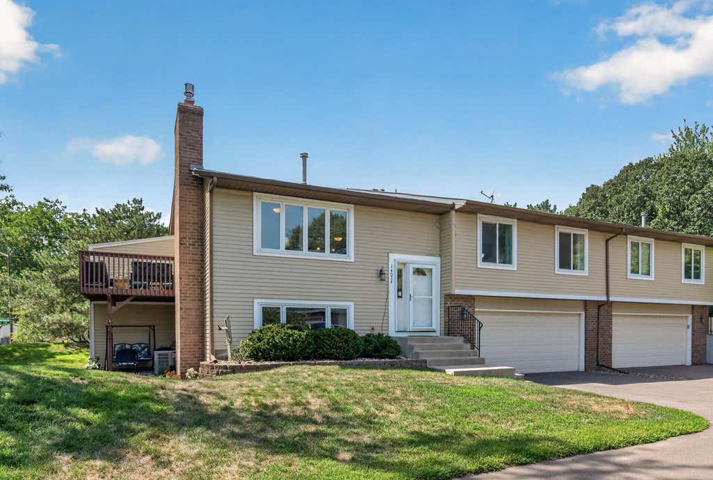 Photo of 14034 Heywood Path, Apple Valley, MN 55124 (MLS # 7106990)