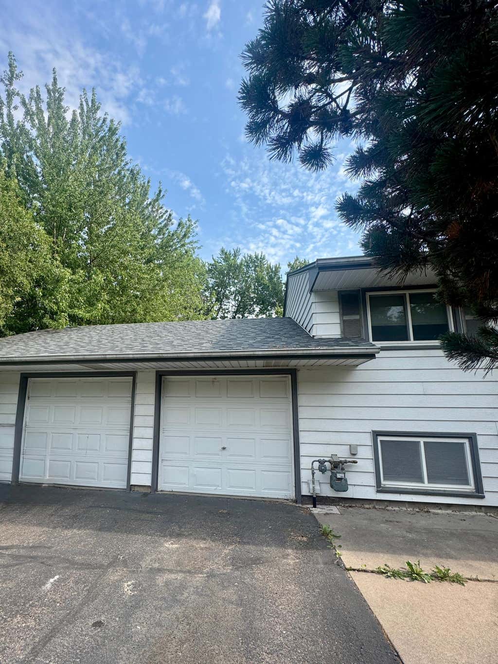 Photo of 2001 Yellowstone Trail, Brooklyn Park, MN 55444 (MLS # 7118153)