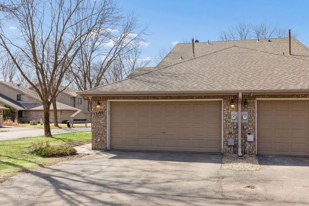 Photo of 13180 Gemstone Court, Apple Valley, MN 55124 (MLS # 7046083)