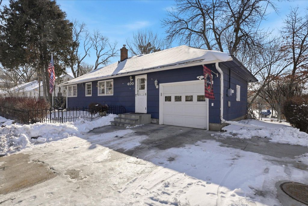 Photo of 400 Mill Street, Excelsior, MN 55331 (MLS # 7025019)