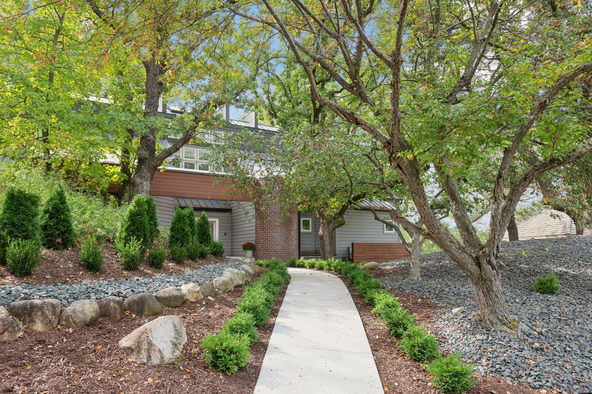 7000 Edgebrook Place